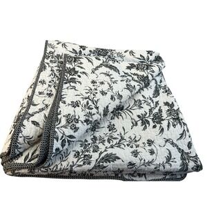 Laura Ashley Amberly Black Floral Toile Quilt Queen 86 x 91" cottage farmhouse